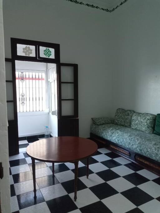 Calme Au Centre Apartamento *